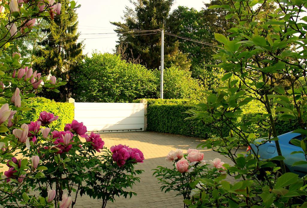 Les Deux Chenes Bed & Breakfast La Chapelle-Sur-Erdre Luaran gambar
